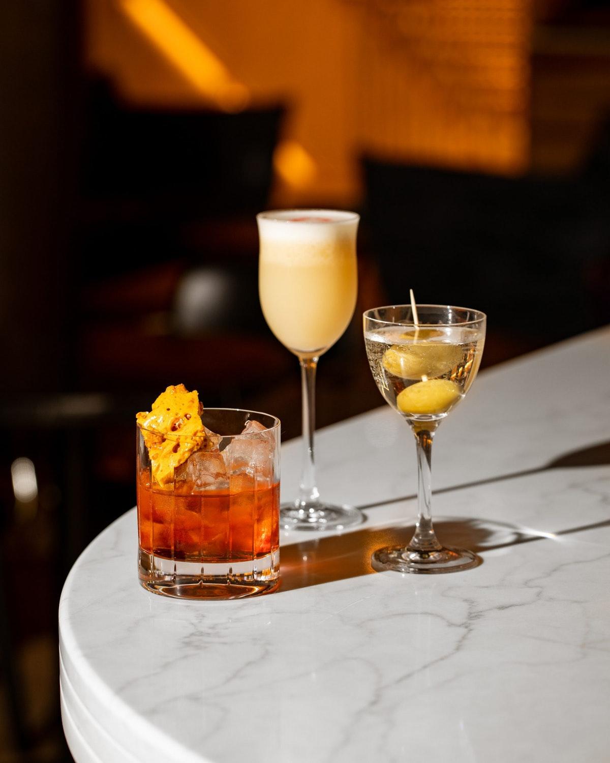 Middle Eight - Covent Garden - Preferred Hotels And Resorts London Ngoại thất bức ảnh Cocktails at the bar