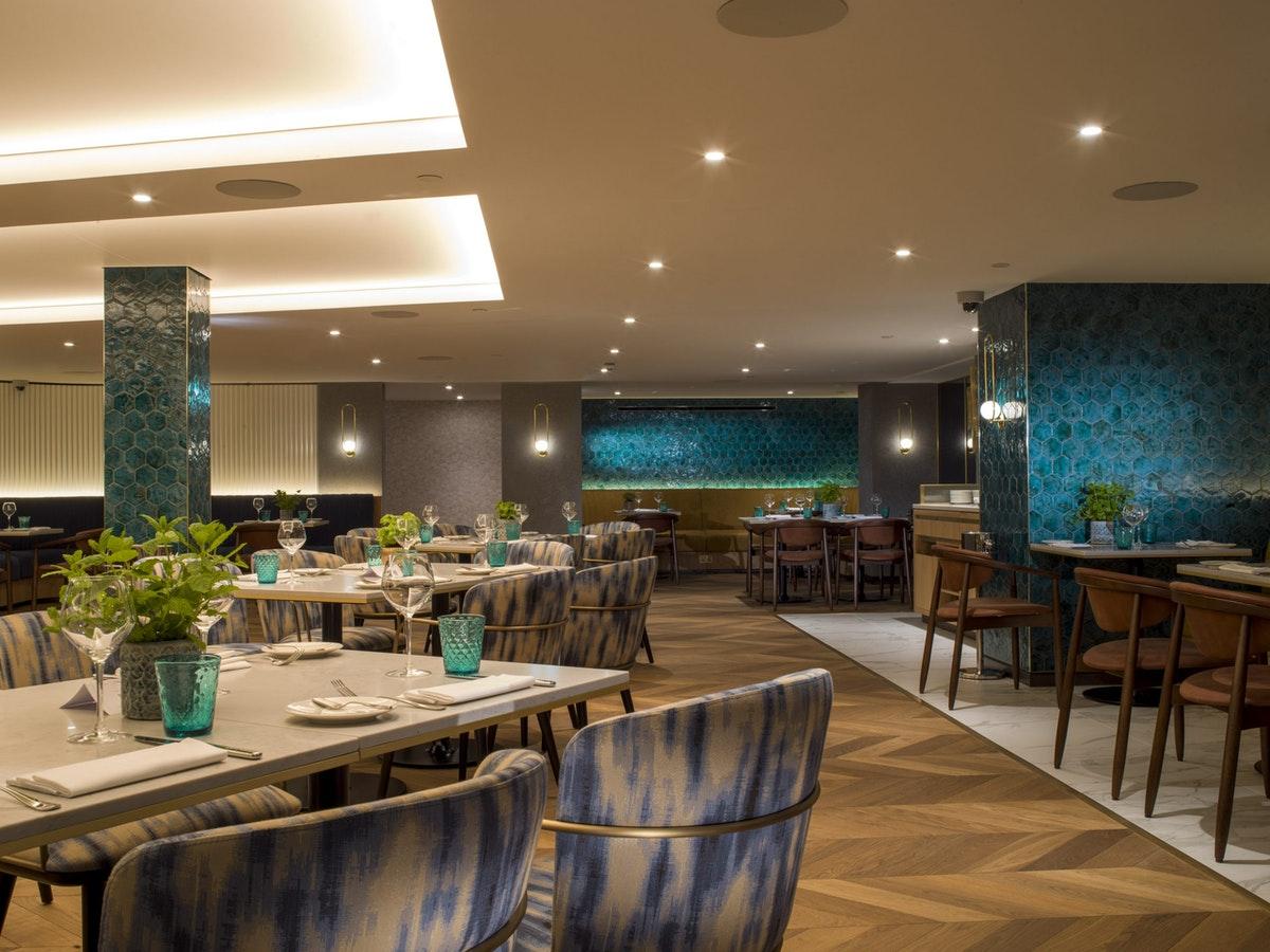 Middle Eight - Covent Garden - Preferred Hotels And Resorts London Ngoại thất bức ảnh The interior of Bluebird